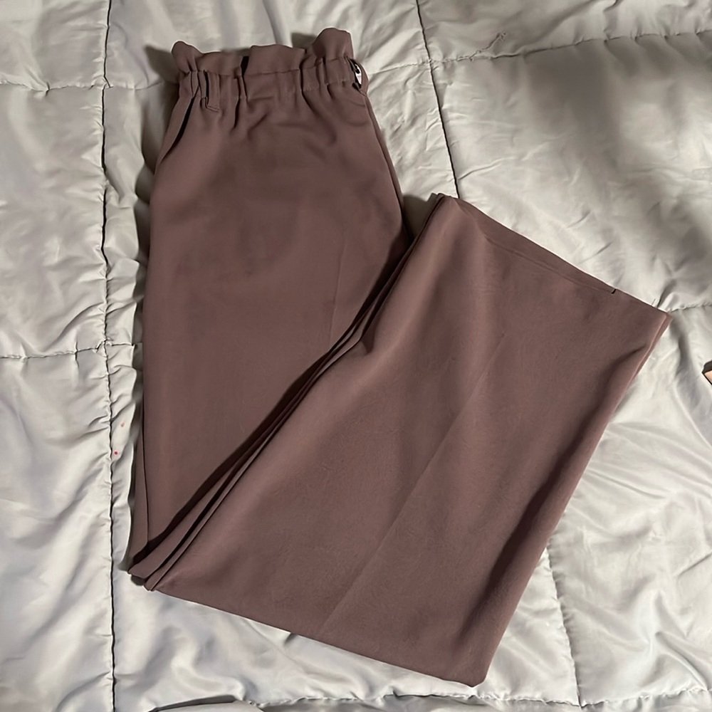 BBJ Los Angeles Dusty mauve dress pants, size s, never worn, missing belt
